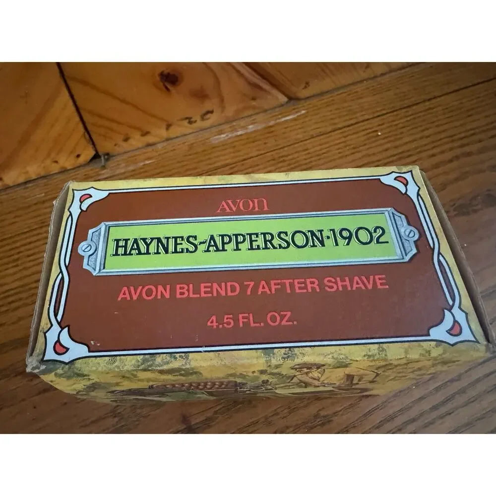 Vintage Avon Haynes-Apperson 1902 Car Decanter Blend 7 After Shave w Box